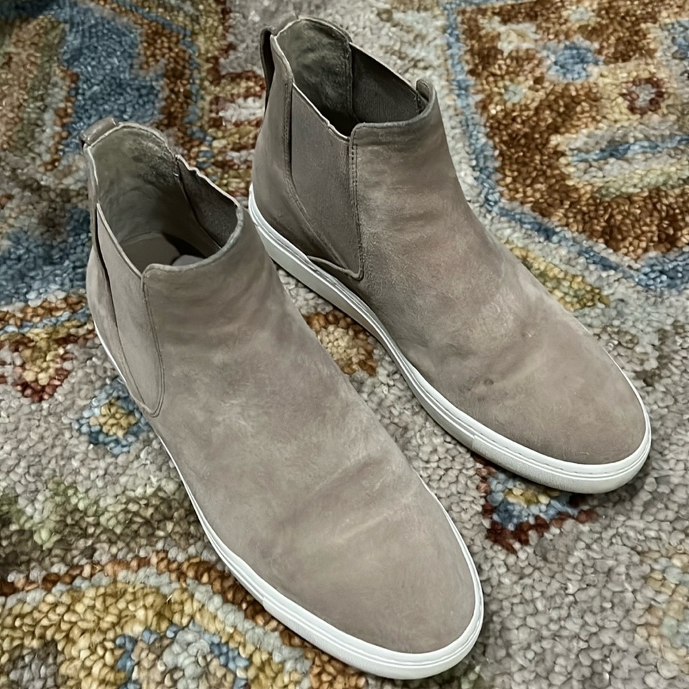 VINCE Sneaker Booties•Size 8.5•light Tan/Straw Suede